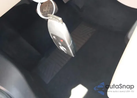 2020 Mercedes-Benz Glb 250 z USA, uszkodzony, nr VIN WDC4M4GB4LW001281